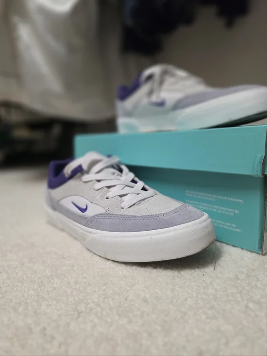 Nike SB Malor Size 8 Womens - Picture 4 of 4